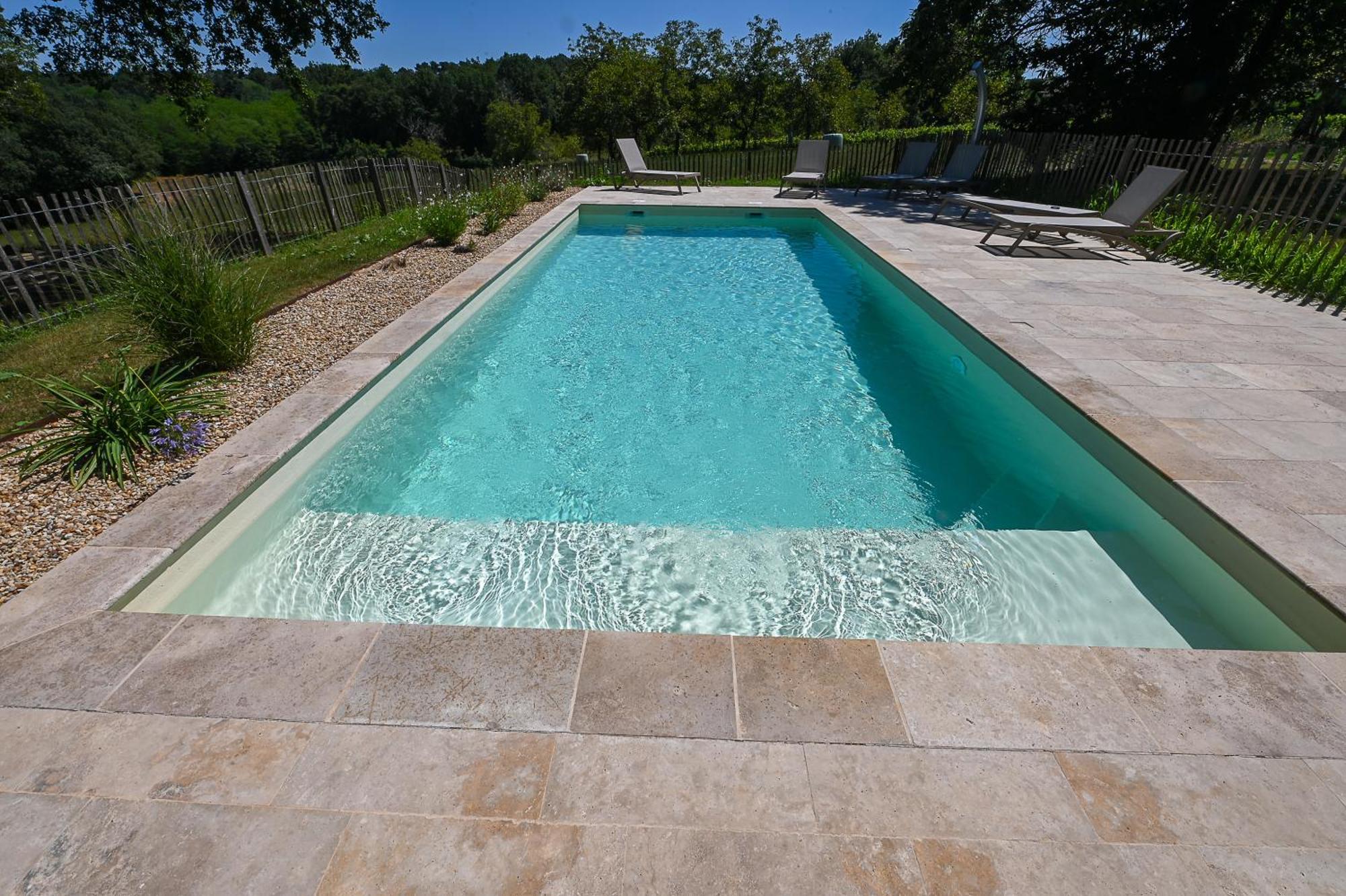 Gite Les Mareillauds - Piscine Salon Exterior photo